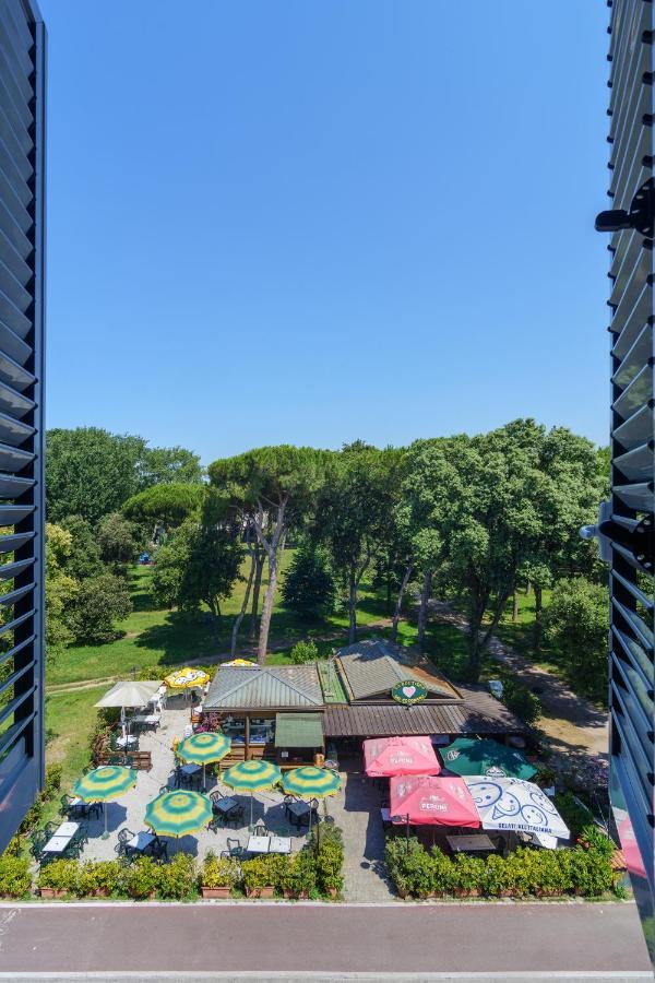 Hotel Sogno Viareggio Bagian luar foto
