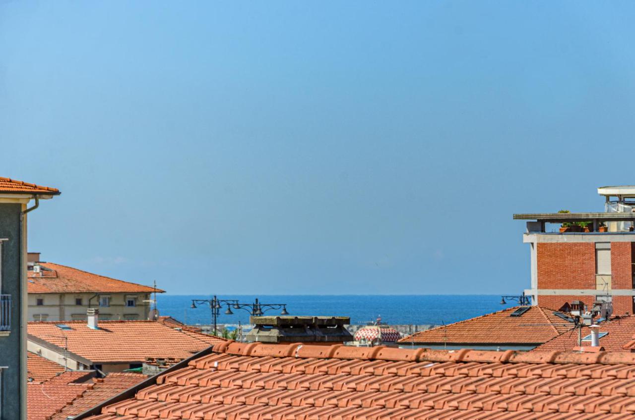 Hotel Sogno Viareggio Bagian luar foto