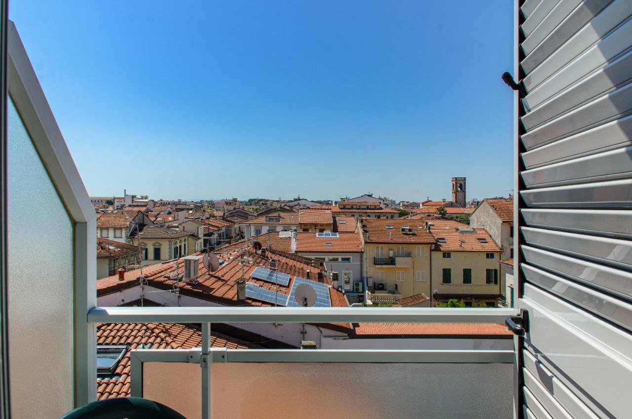 Hotel Sogno Viareggio Bagian luar foto
