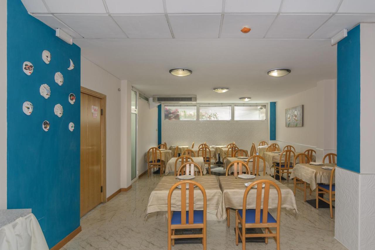 Hotel Sogno Viareggio Bagian luar foto