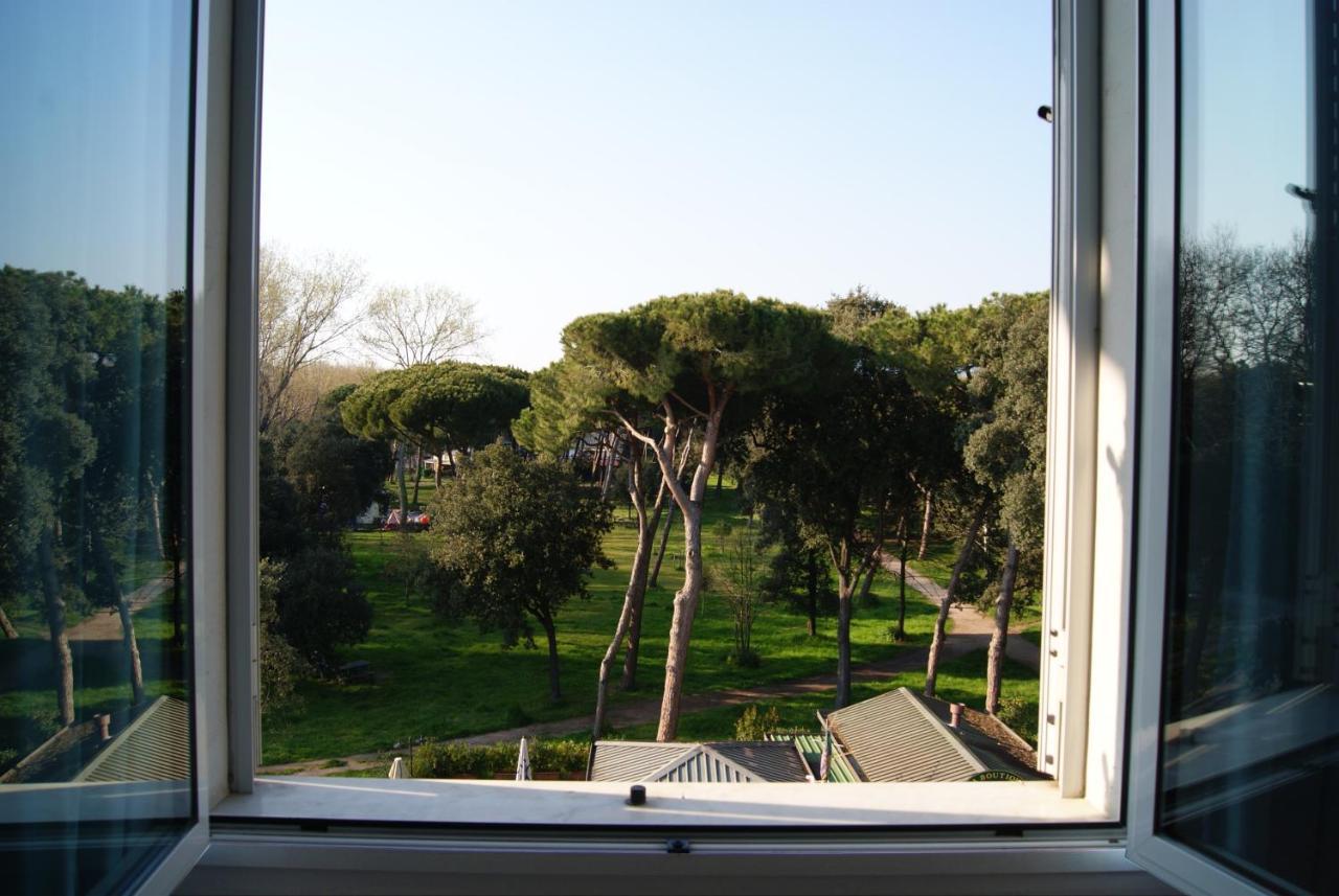 Hotel Sogno Viareggio Bagian luar foto